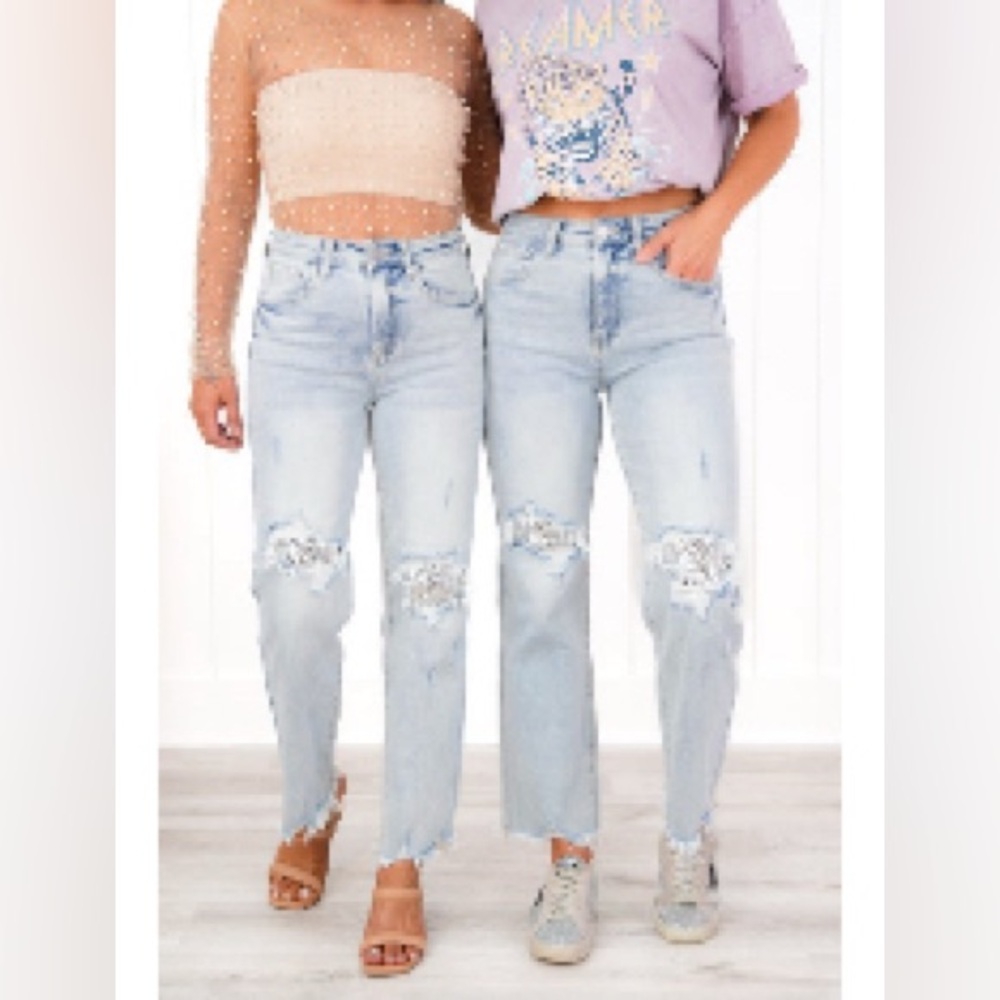 Distressed Risen Jeans - Sequin knees - New NWT